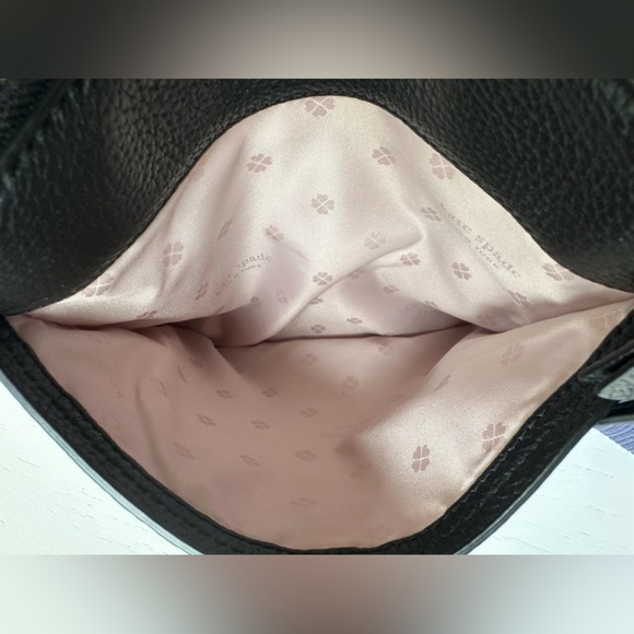 EUC!! Kate Spade ♠️ Black
Polly Small Swing Pack Cross Body! - Picture 6 of 8